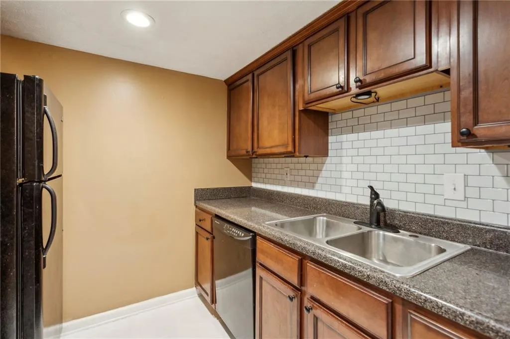 Smyrna, Georgia 30080, United States, 2 Bedrooms Bedrooms, ,2 BathroomsBathrooms,Residential,Active,100244