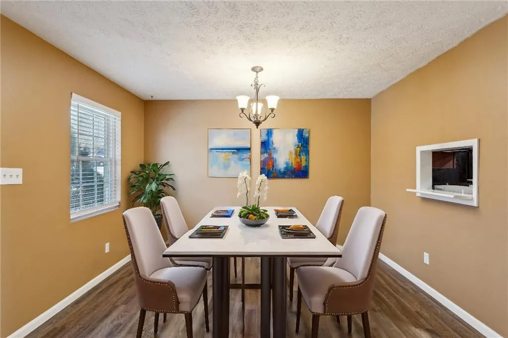 Smyrna, Georgia 30080, United States, 2 Bedrooms Bedrooms, ,2 BathroomsBathrooms,Residential,Active,100244