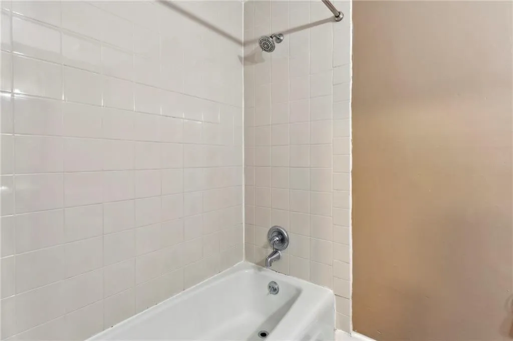 Smyrna, Georgia 30080, United States, 2 Bedrooms Bedrooms, ,2 BathroomsBathrooms,Residential,Active,100244