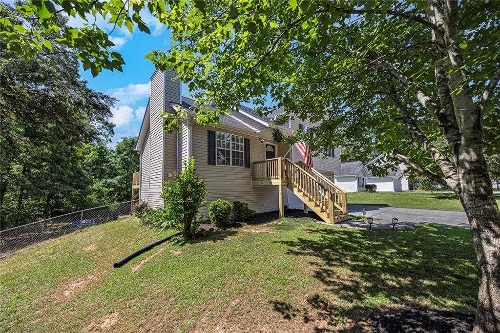 13 Oak Grove Lane NW