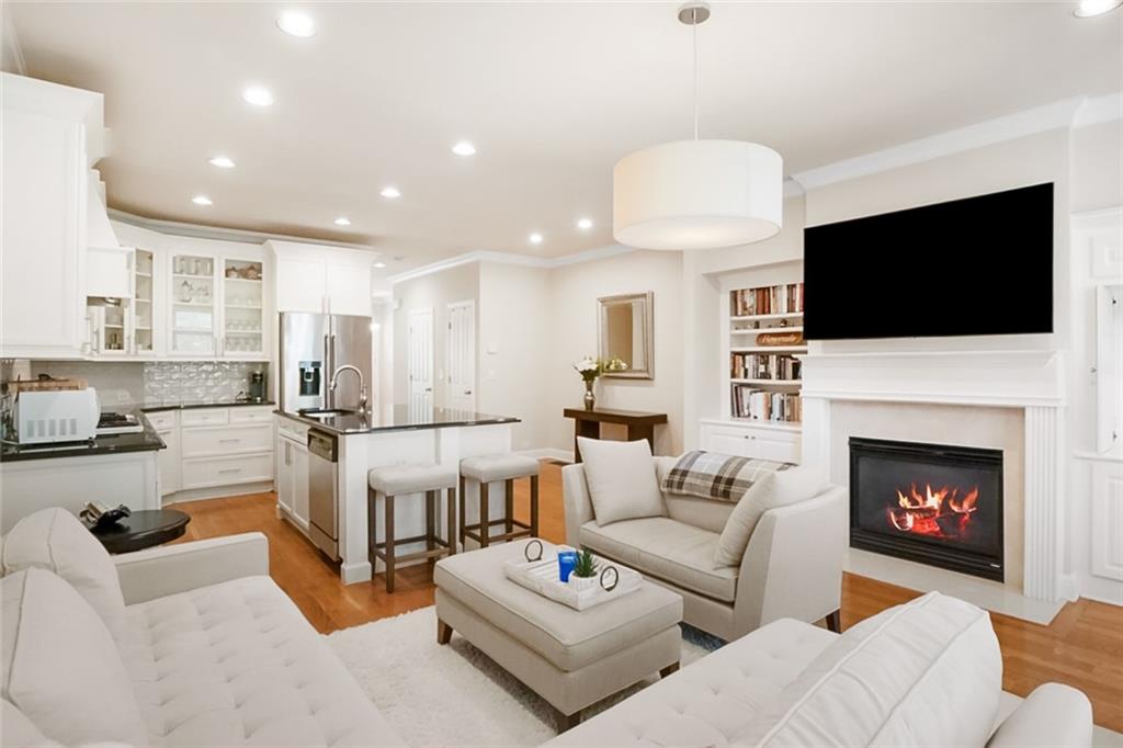 10860 Ellicot Way