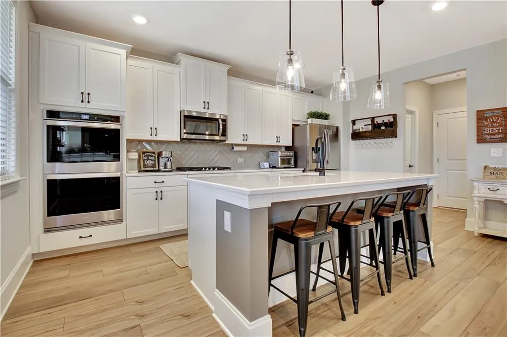 Peachtree City, Georgia 30269, United States, 5 Bedrooms Bedrooms, ,4 BathroomsBathrooms,Residential,Active,98274