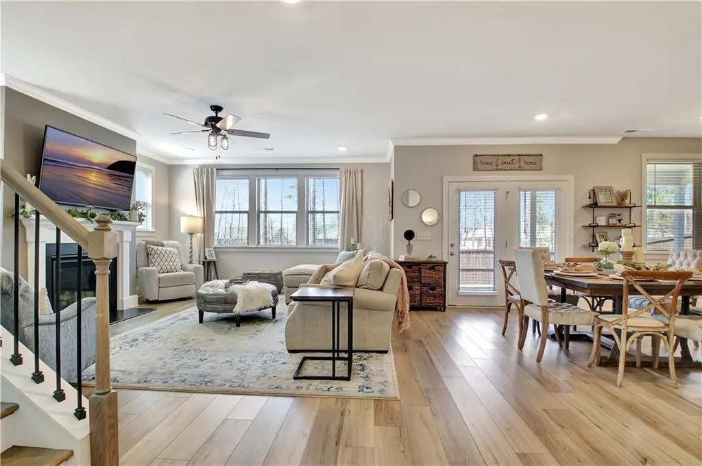 Peachtree City, Georgia 30269, United States, 5 Bedrooms Bedrooms, ,4 BathroomsBathrooms,Residential,Active,98274