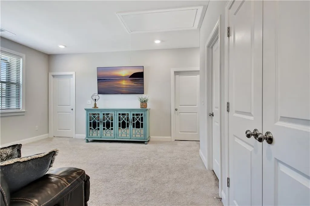 Peachtree City, Georgia 30269, United States, 5 Bedrooms Bedrooms, ,4 BathroomsBathrooms,Residential,Active,98274