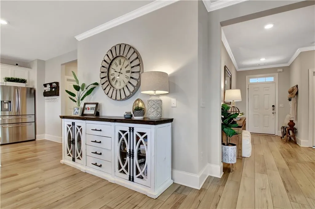 Peachtree City, Georgia 30269, United States, 5 Bedrooms Bedrooms, ,4 BathroomsBathrooms,Residential,Active,98274