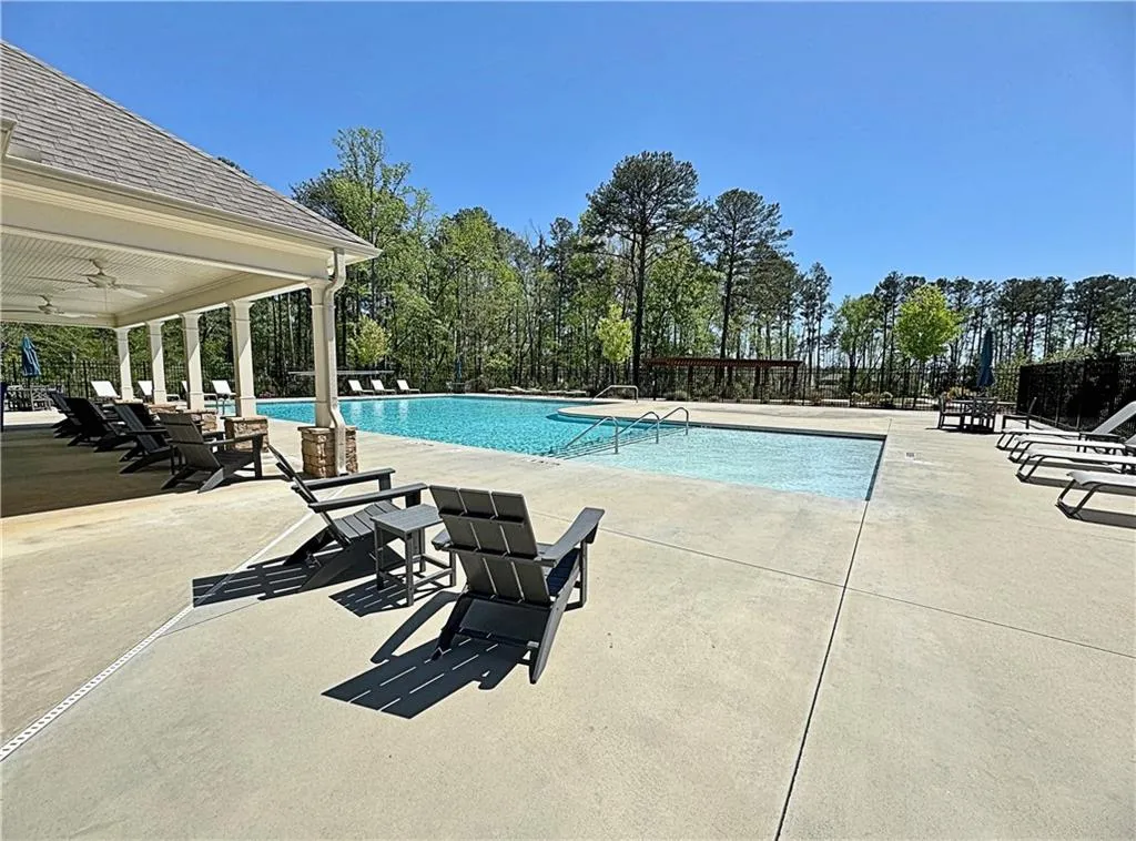 Peachtree City, Georgia 30269, United States, 5 Bedrooms Bedrooms, ,4 BathroomsBathrooms,Residential,Active,98274