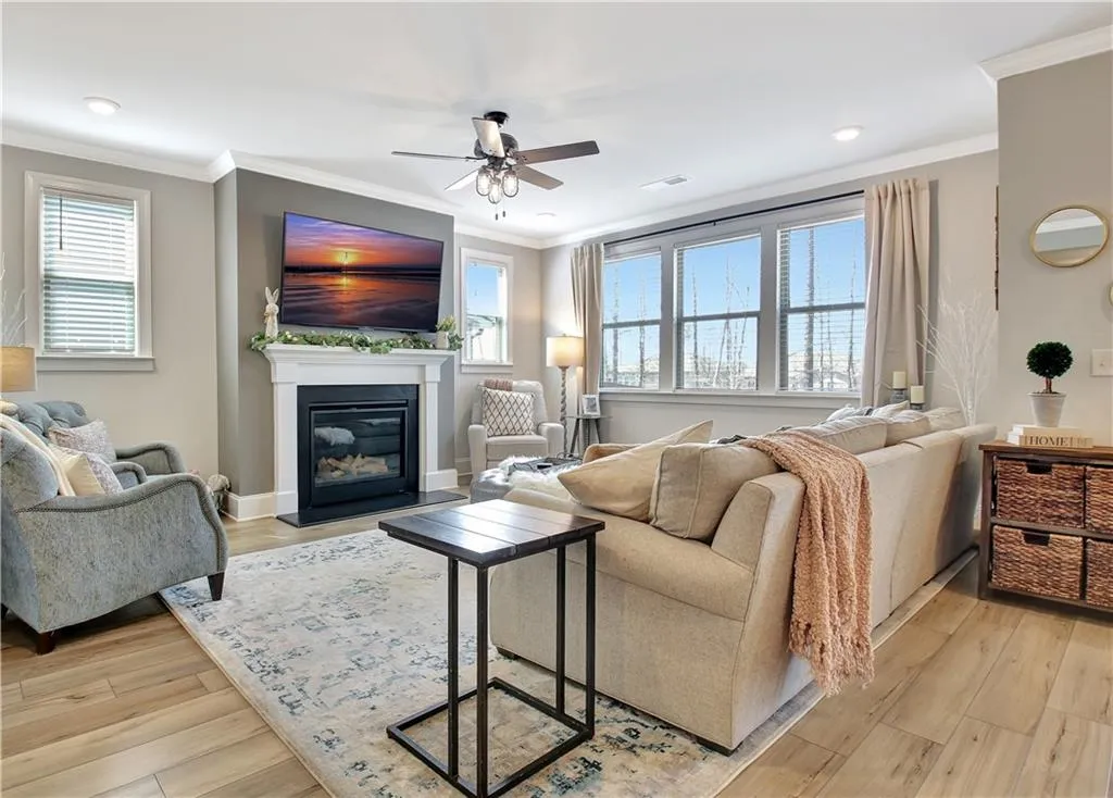 Peachtree City, Georgia 30269, United States, 5 Bedrooms Bedrooms, ,4 BathroomsBathrooms,Residential,Active,98274