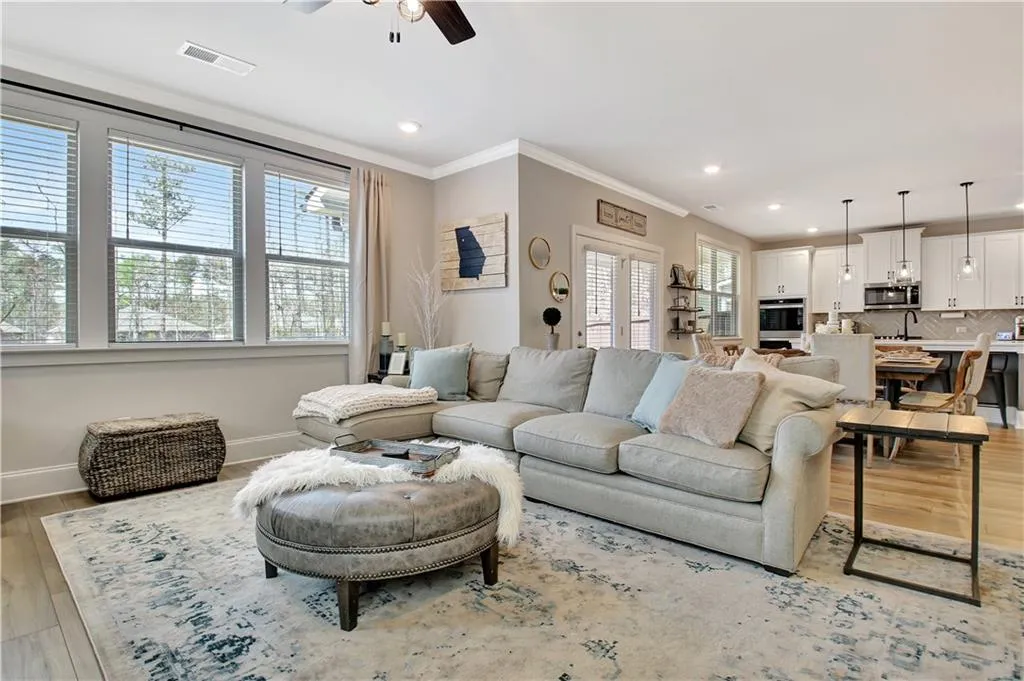 Peachtree City, Georgia 30269, United States, 5 Bedrooms Bedrooms, ,4 BathroomsBathrooms,Residential,Active,98274