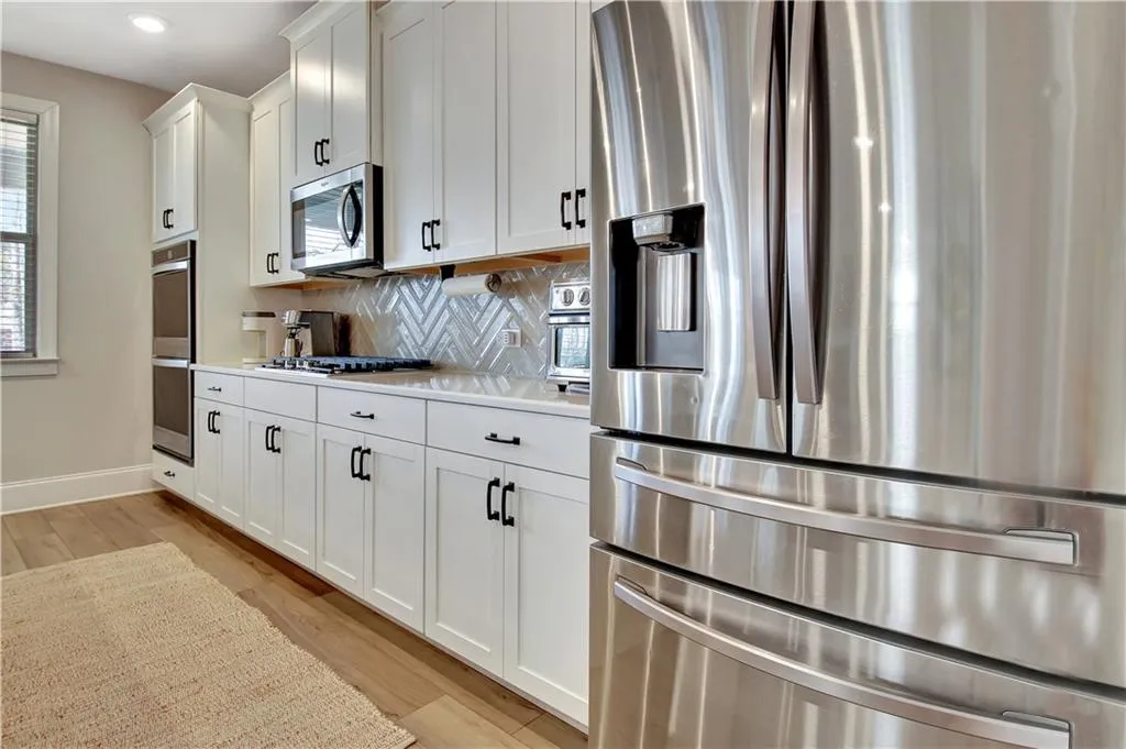 Peachtree City, Georgia 30269, United States, 5 Bedrooms Bedrooms, ,4 BathroomsBathrooms,Residential,Active,98274