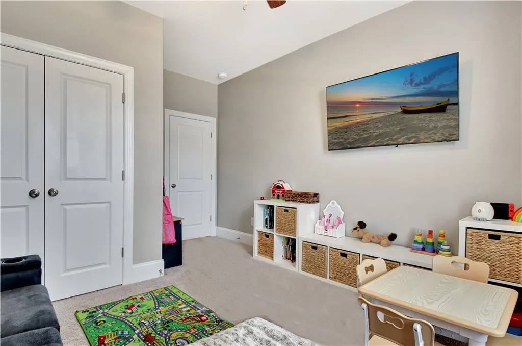 Peachtree City, Georgia 30269, United States, 5 Bedrooms Bedrooms, ,4 BathroomsBathrooms,Residential,Active,98274