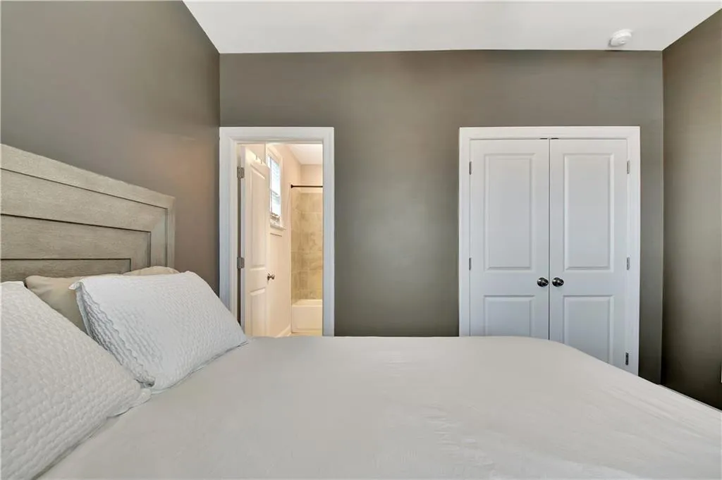 Peachtree City, Georgia 30269, United States, 5 Bedrooms Bedrooms, ,4 BathroomsBathrooms,Residential,Active,98274