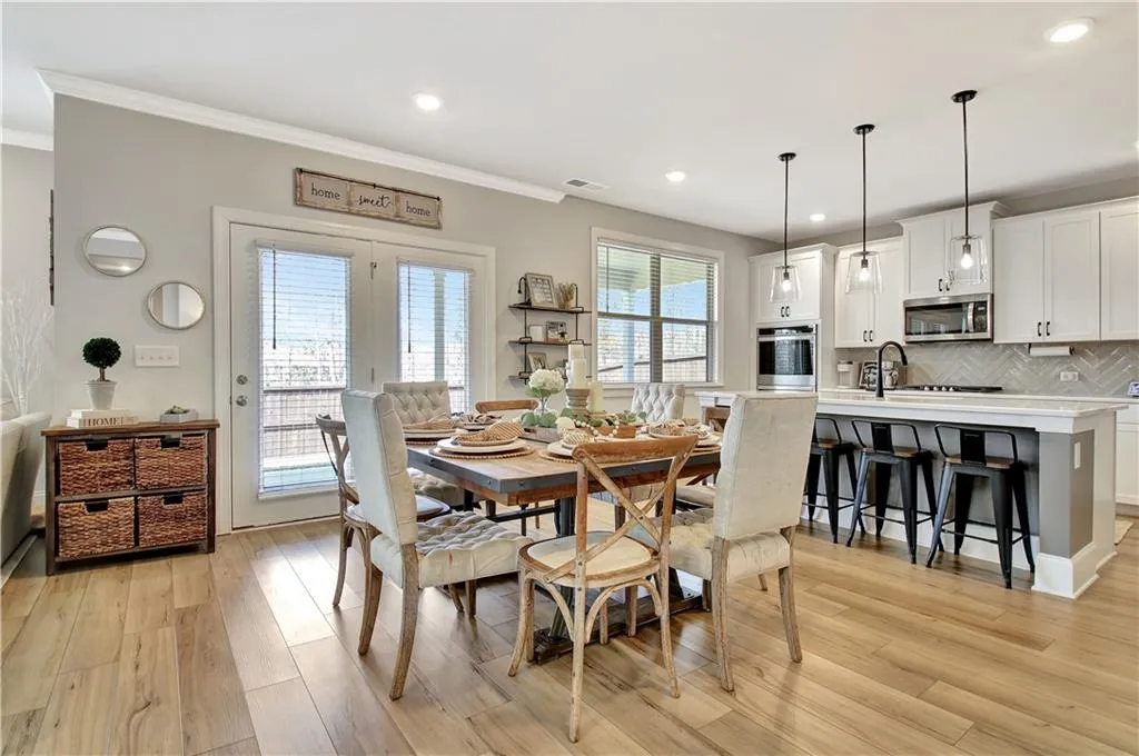 Peachtree City, Georgia 30269, United States, 5 Bedrooms Bedrooms, ,4 BathroomsBathrooms,Residential,Active,98274