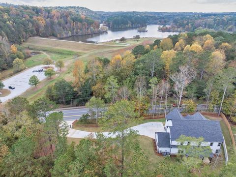 A home in Hoschton