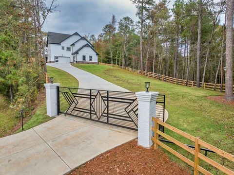 A home in Hoschton