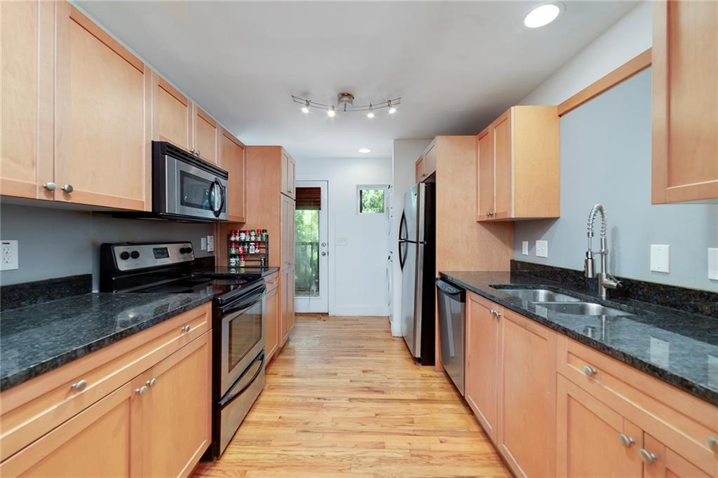 2023 Oakview Road SE 216