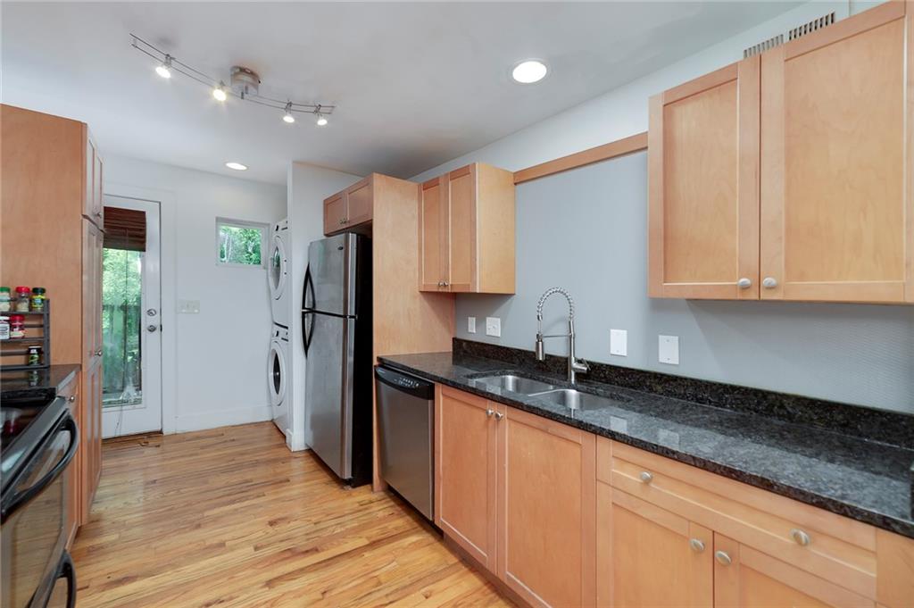 2023 Oakview Road SE 216