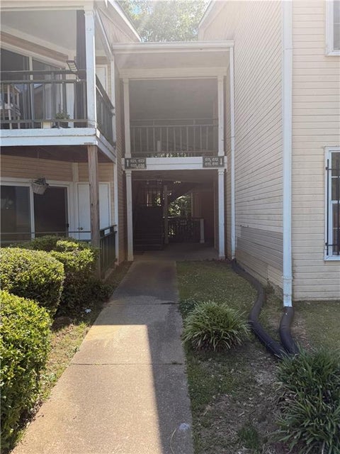 Condo For Sale - 615 Ridge Creek Drive<br/> Clarkston, GA 30021