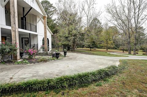 A home in Calhoun