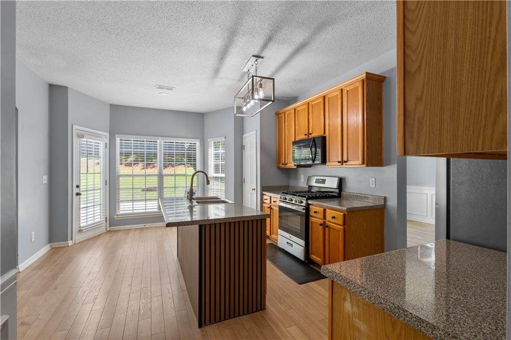 211 Augusta Woods Drive, Villa Rica, Georgia image 7