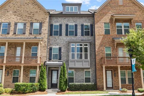Townhouse For Sale - 5090 Pinckney Lane<br/> Peachtree Corners, GA 30092