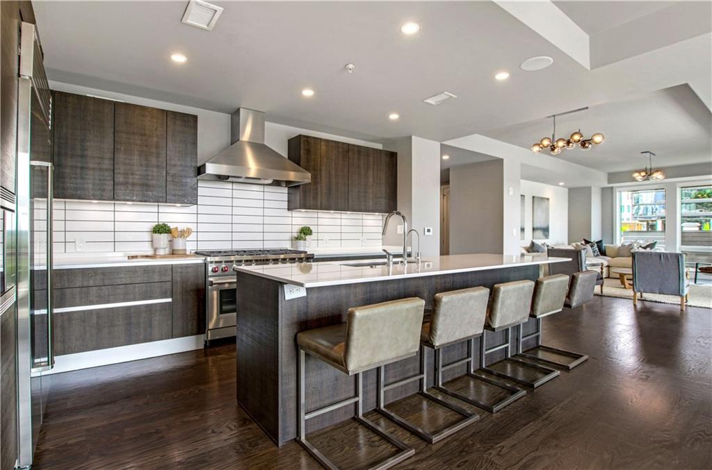 867 Peachtree Street NE 702
