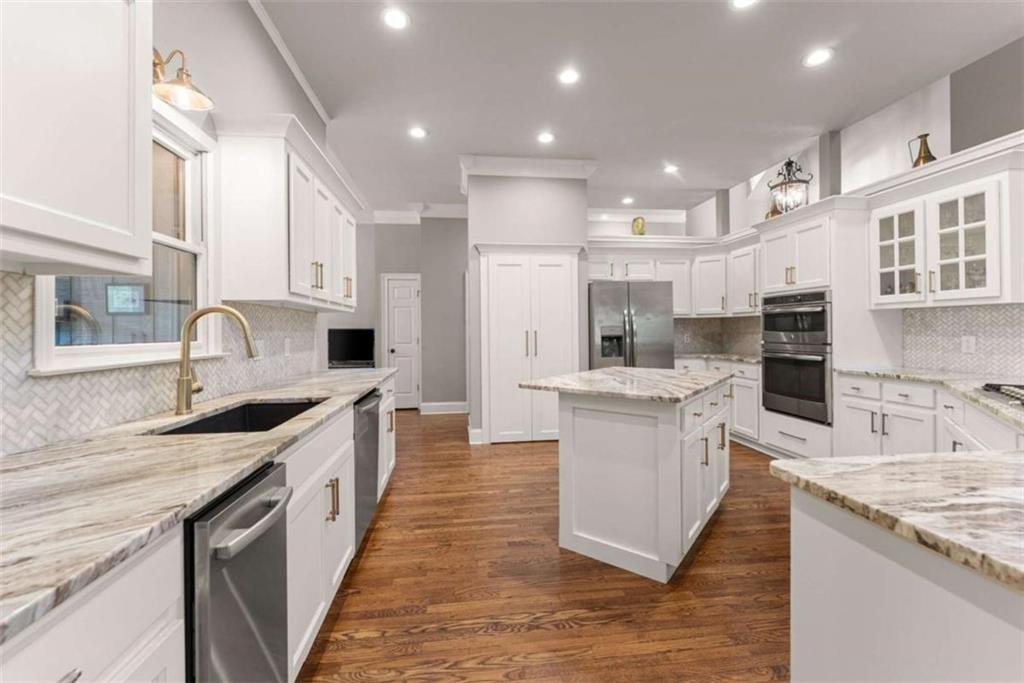 5825 Sweetbottom Lane