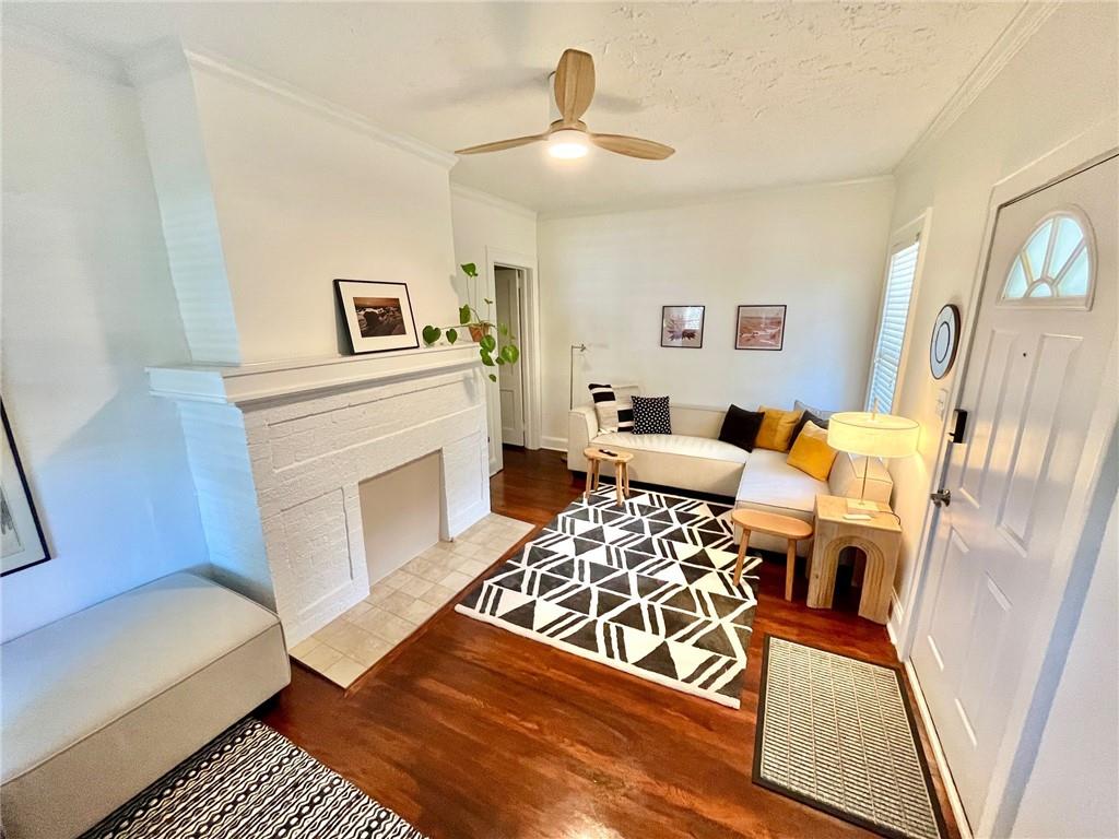 38 Bates Avenue SE