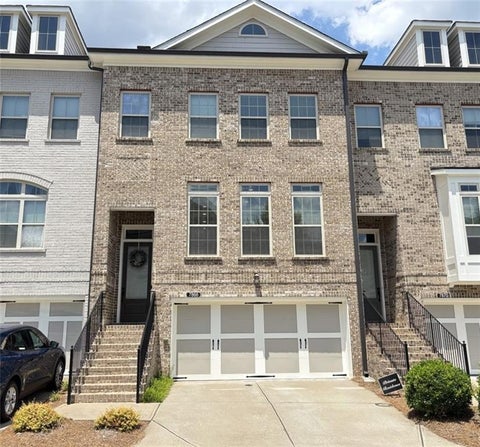 Townhouse For Rent - 7866 Laurel Crest Drive<br/> Johns Creek, GA 30024