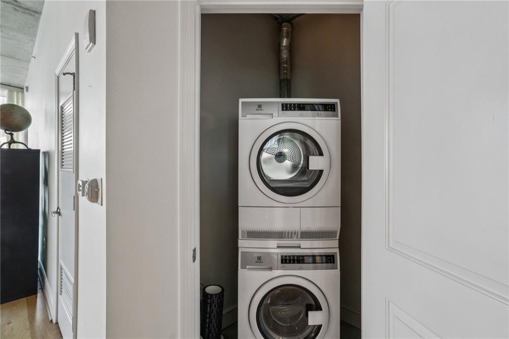 44 Peachtree Place NW 1132