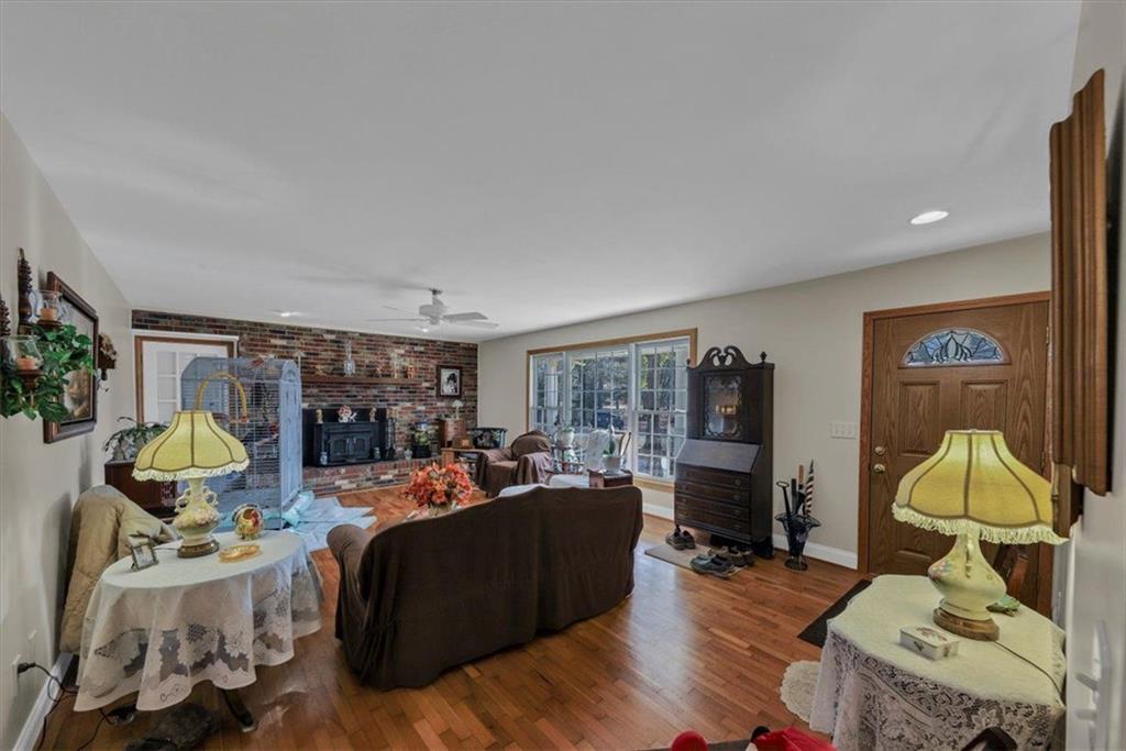 991 Grassdale Road, Cartersville, Georgia image 9
