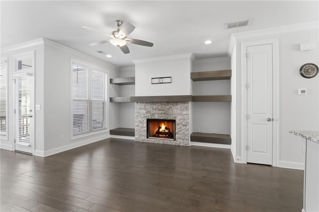 2051 Glenview Park Circle