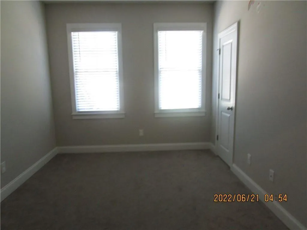 Marietta, Georgia 30066, United States, 5 Bedrooms Bedrooms, ,4 BathroomsBathrooms,Residential,Active,130675