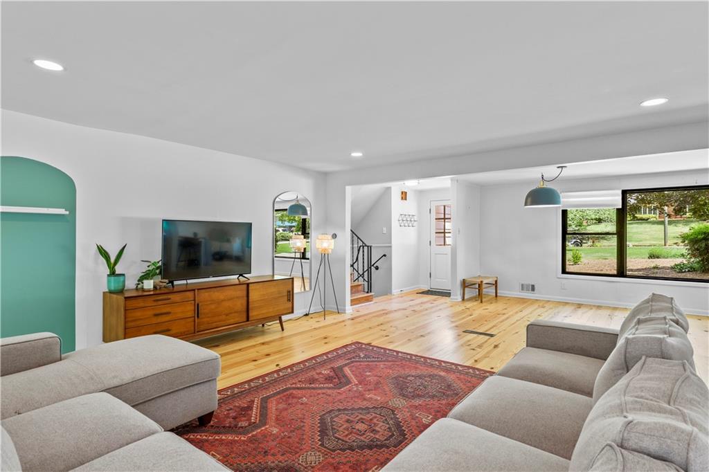 3259 Wiltshire Drive