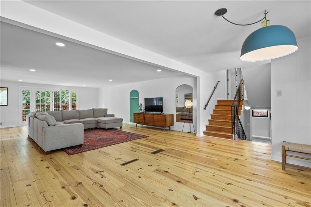 3259 Wiltshire Drive