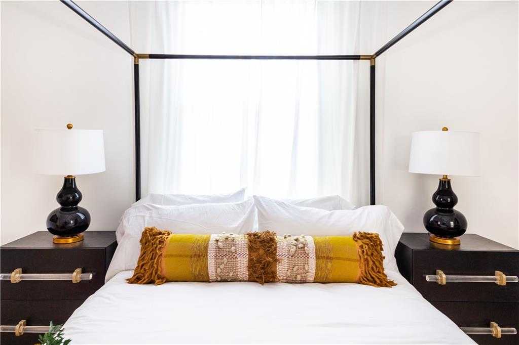 384 Pavillion Street SE