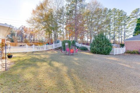 A home in Flowery Branch