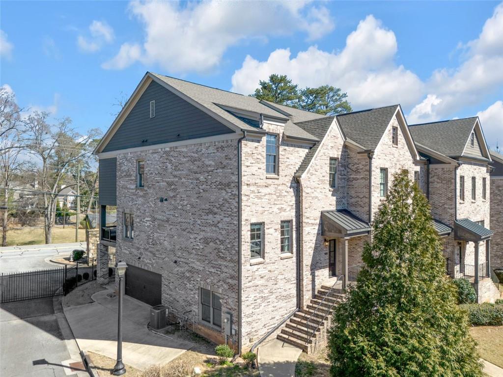 2850 Stonehall Court, Smyrna, Georgia image 2