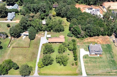 A home in Mcdonough