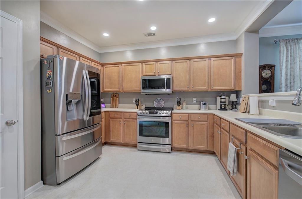 537 Rendezvous Road, Acworth, Georgia image 14
