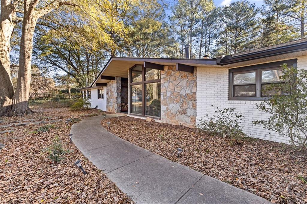 2678 HUMMINGBIRD Drive NW