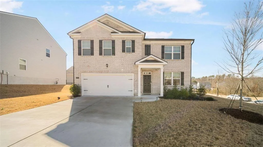 1593 Daisy May Court