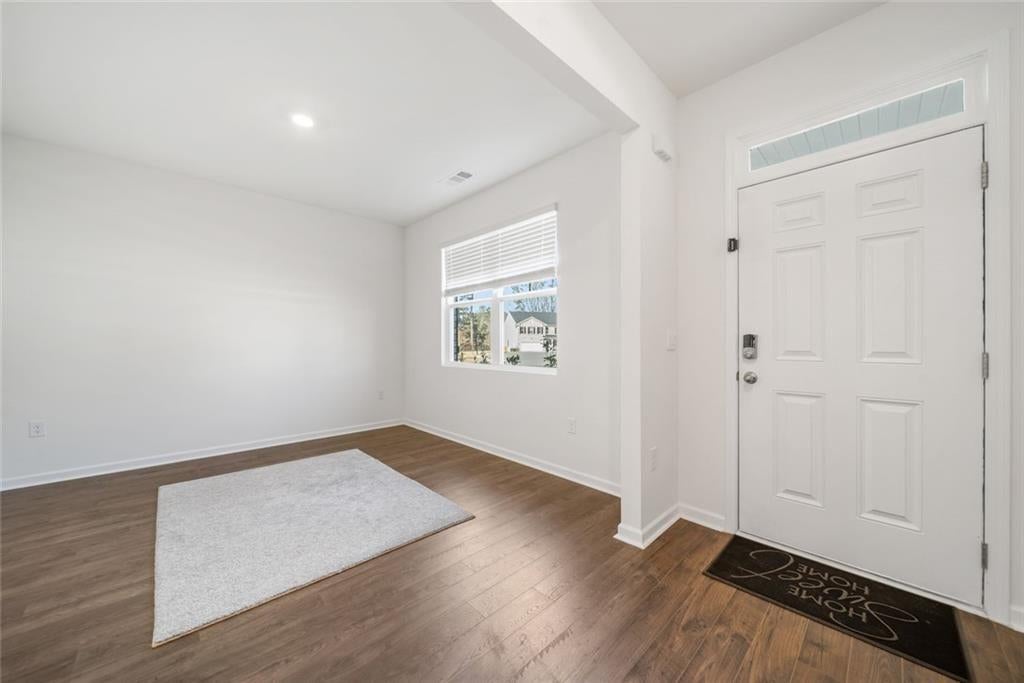 1593 Daisy May Court