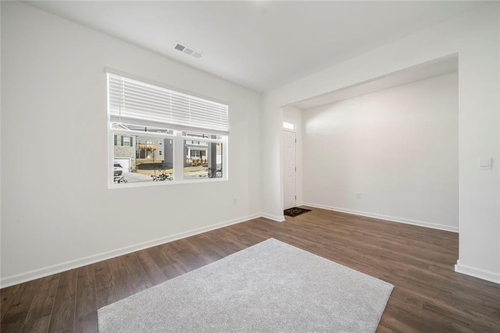 1593 Daisy May Court
