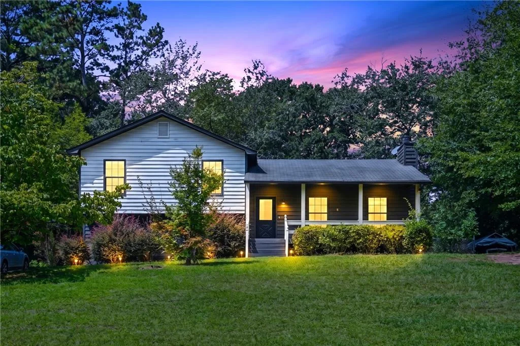 56 Noses Creek Road SW