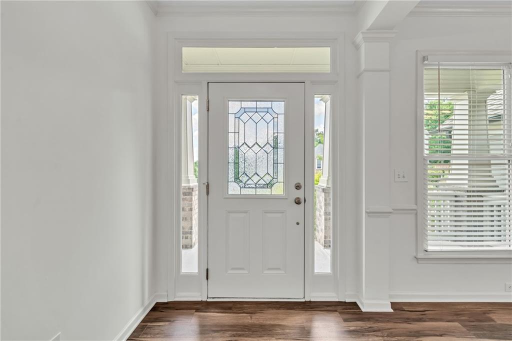7503 Brookstone Circle, Flowery Branch, Georgia image 4