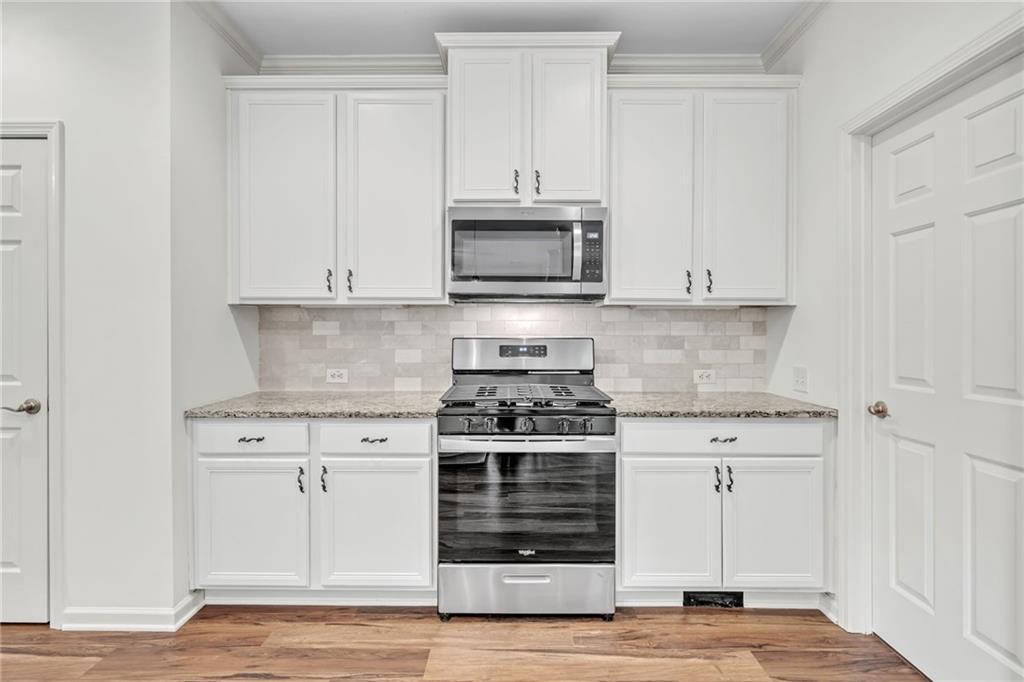7503 Brookstone Circle, Flowery Branch, Georgia image 12