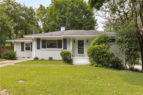 Photo of 1060 Pinedale Drive SE, Smyrna, GA 30080 (MLS # 7587282)