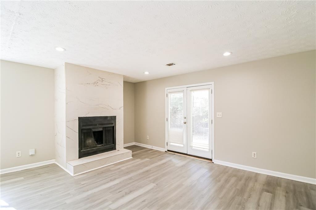 Cherry Hills Center - Residential