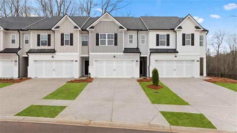 Townhouse For Sale - 281 Sound Circle<br/> Stockbridge, GA 30281