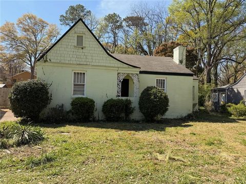 Homes For Sale - 2519 Sylvan Road<br/> East Point, GA 30344